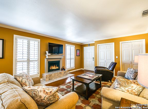 5th image of 2611 Eisenhauer Rd APT 404
