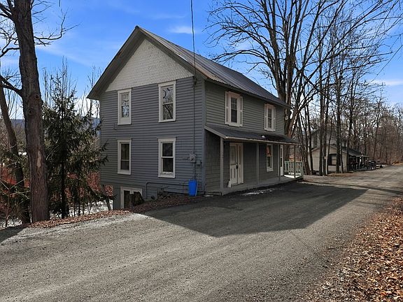 2nd image of 144 Fassett Rd