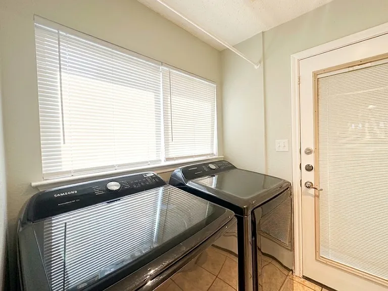 7903 Bramble Bush Dr — Photo 19