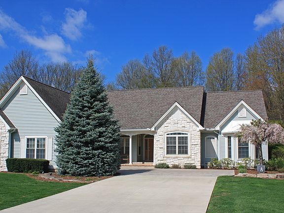 4th image of 328 Hawks Nest Dr