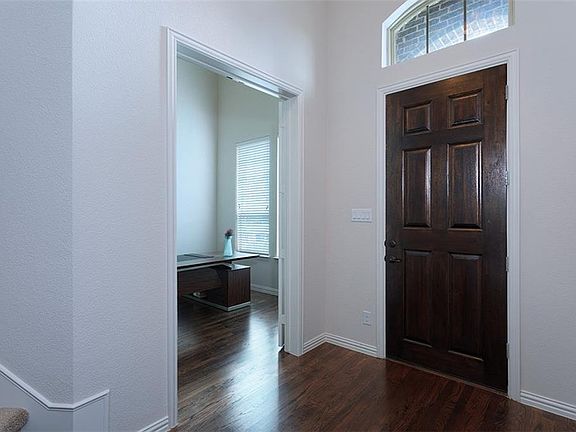 5th image of 5500 Datewood Ln