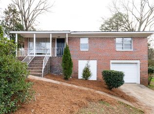 1209 Barclay Dr, Bessemer, AL 35022
