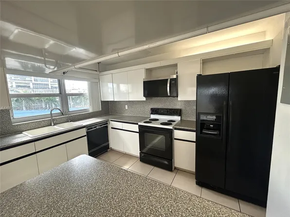 1825 S Ocean Dr APT 401, Hallandale, FL 33009
