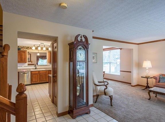 2nd image of 2885 Bohlen Dr
