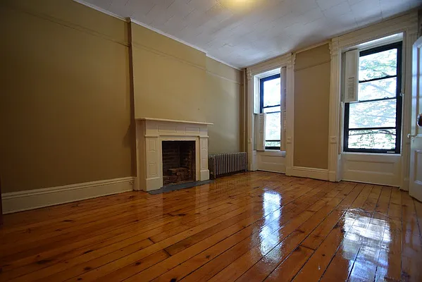 Rented by Urban Realty NYC | media 12