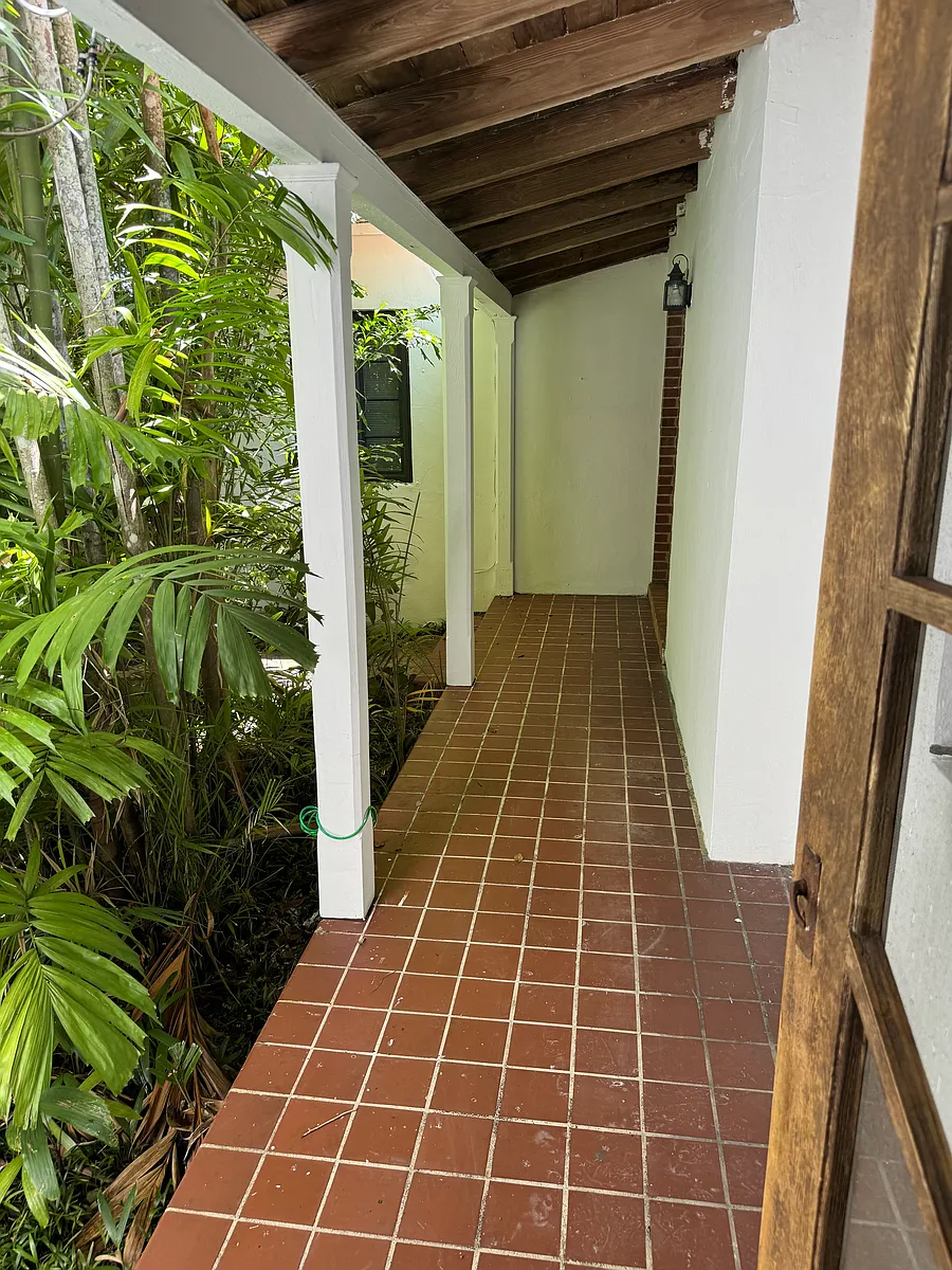 Building Photo - 5390 Sunset Dr