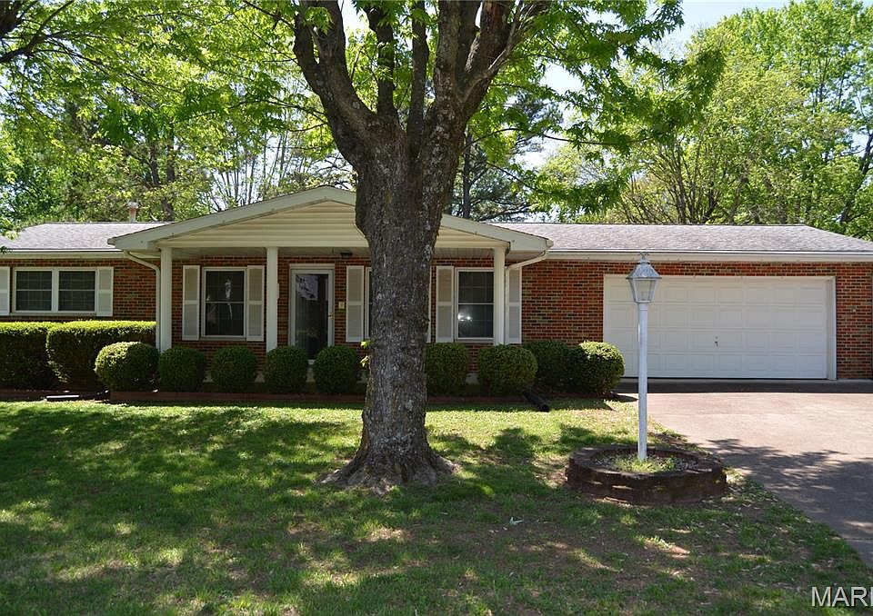1st image of 533 Hillsboro Rd
