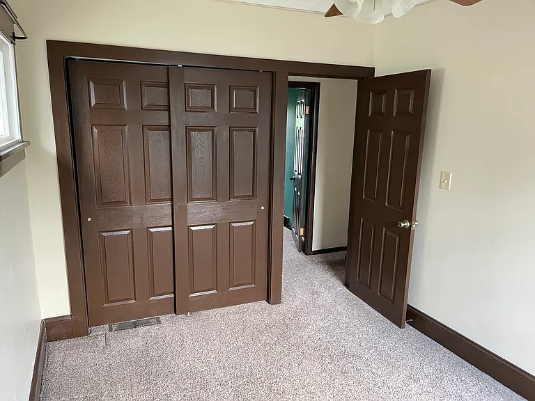 1343 Fry Ave — Photo 10
