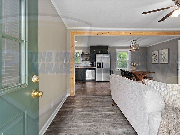 5th image of 2181 Blakemore Dr