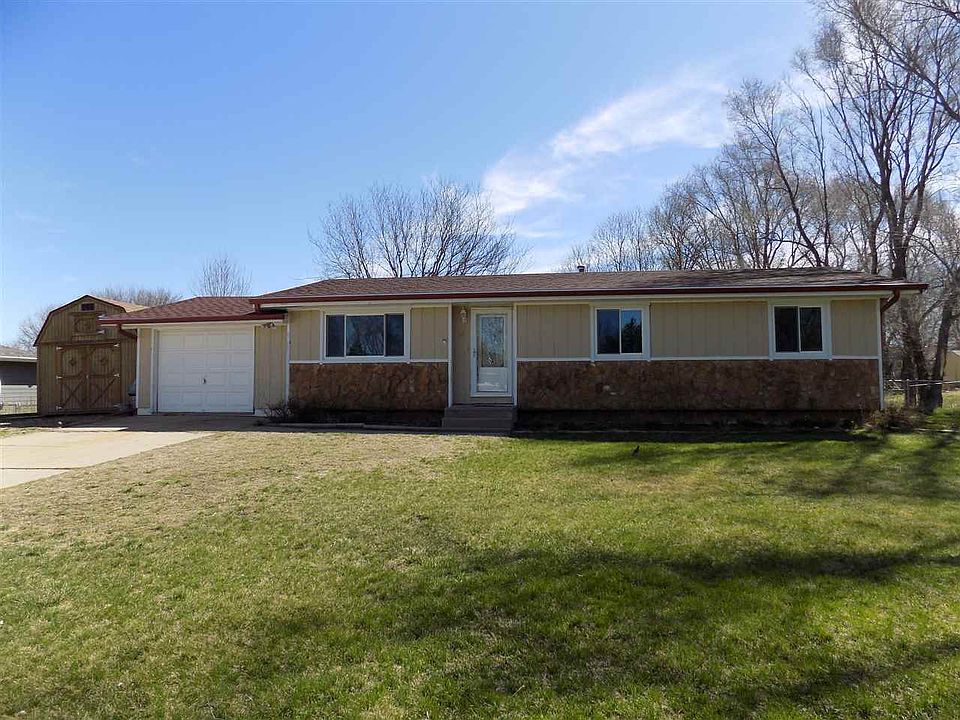 1st image of 4 Cottonwood Pl