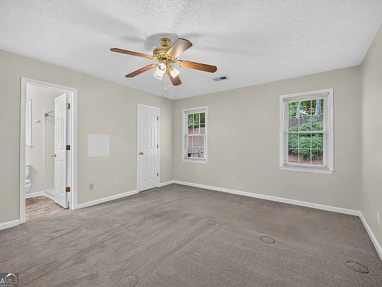 129 Springbrook Dr — Photo 25