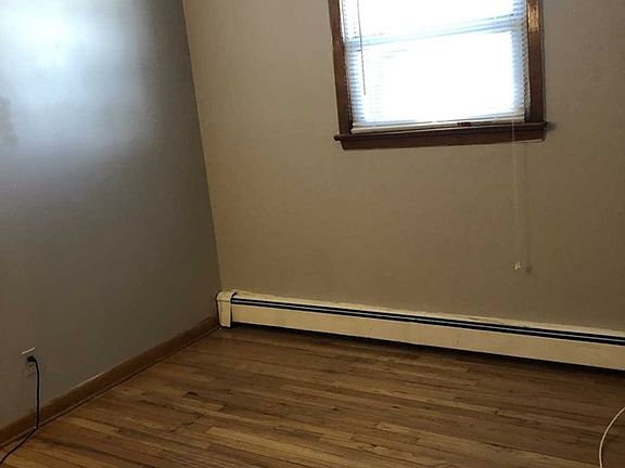 5th image of 40 Stuyvesant Ave APT 5