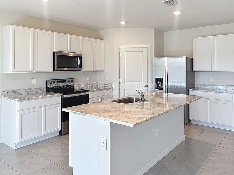 18002 Canopy Pl — Photo 11