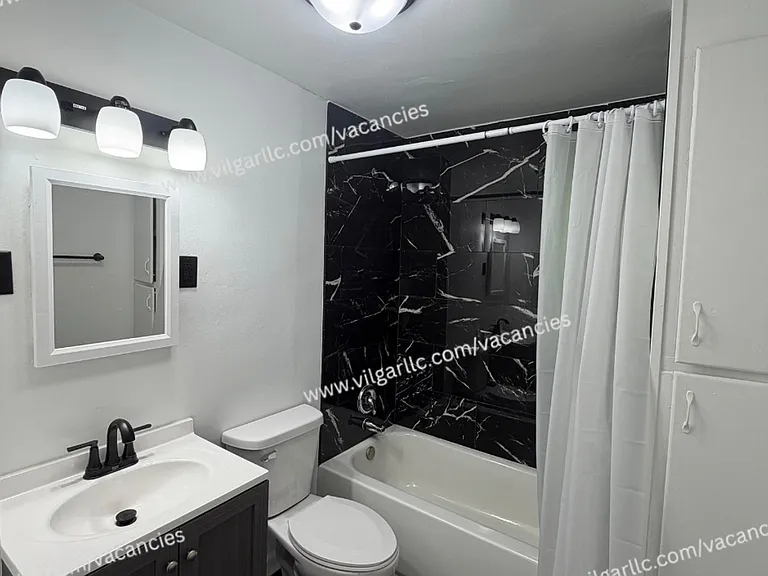 600 W 46th Ave — Photo 17