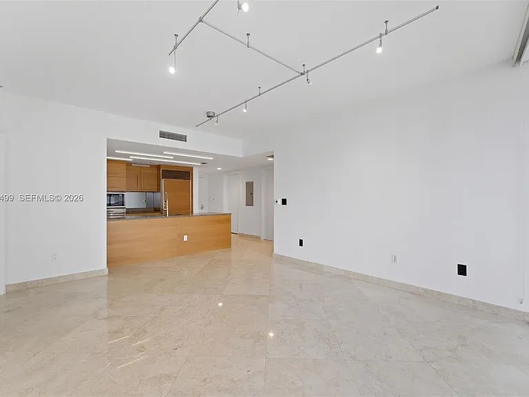 475 Brickell Ave #3513 — Photo 4