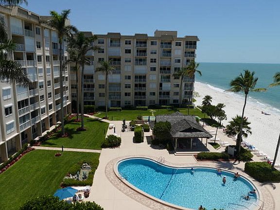 4th image of 3443 Gulf Shore Blvd N APT 717