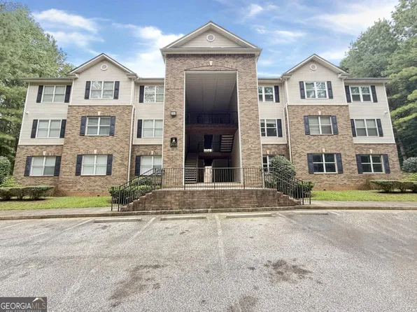 3229 Fairington Dr, Lithonia, GA 30038