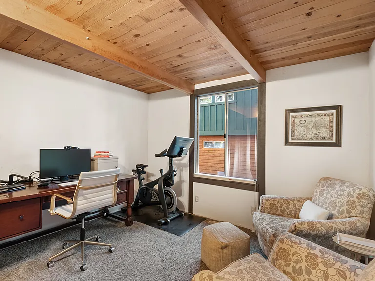 7639 Forest Glenn Dr — Photo 22