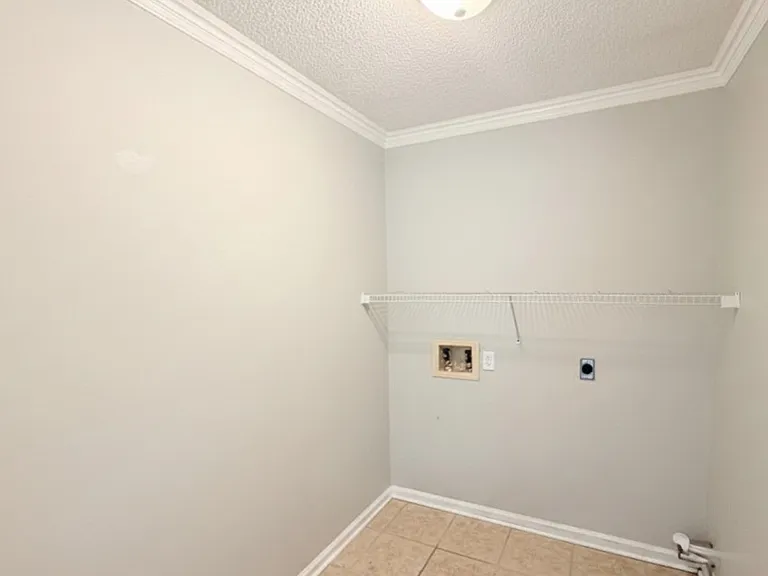 236 Woodbridge Rd — Photo 34