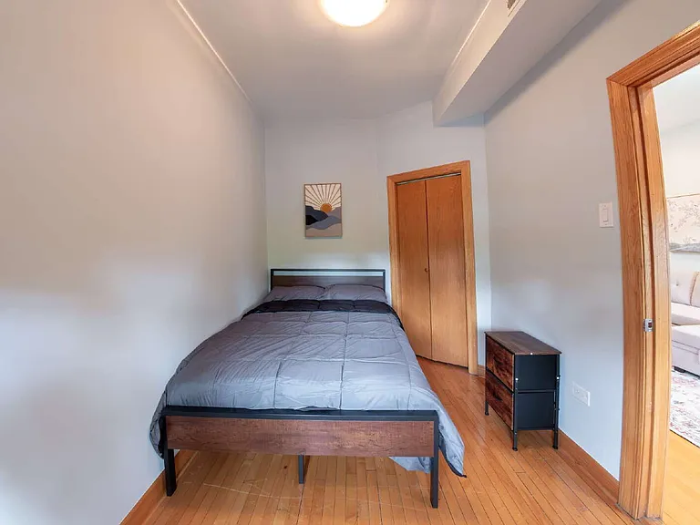 1219 N California Ave #2 — Photo 10