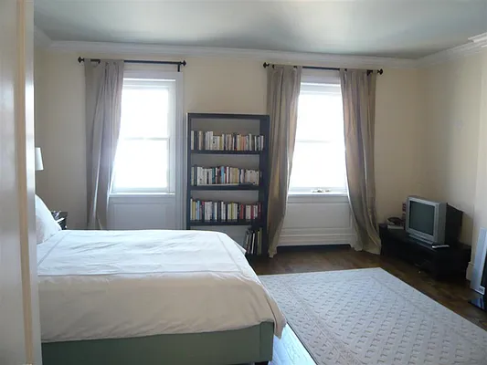 Rented by Sotheby's International Realty | media 2
