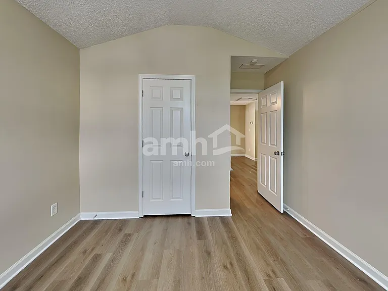 4075 Angels Dr — Photo 13