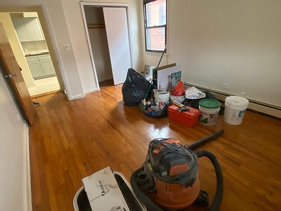 4th image of 6112 156th St #3
