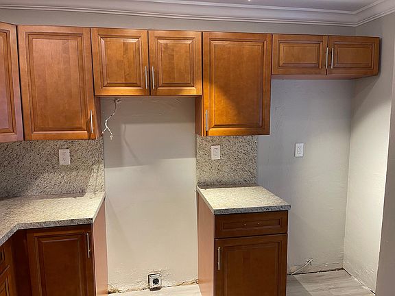 2nd image of 2070 Braman Ave APT 15