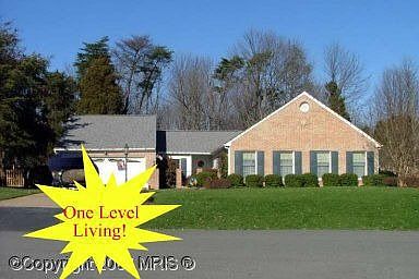 Over 1900 Square Feet!