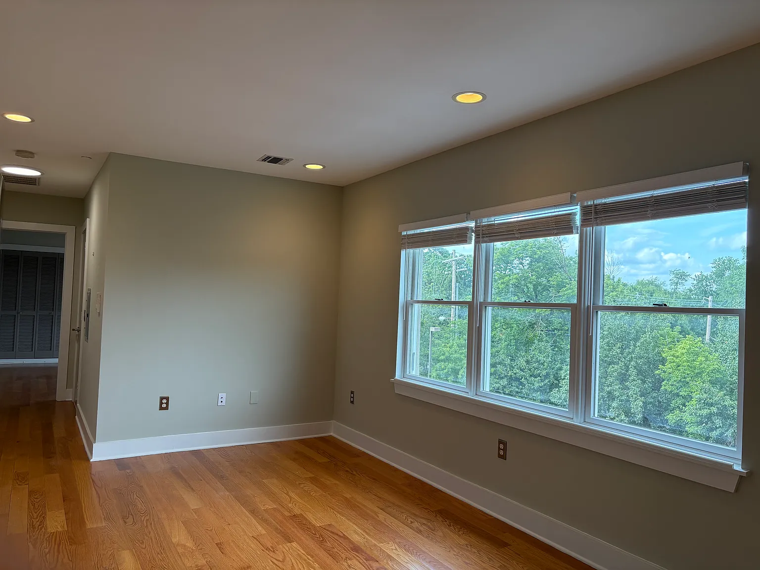 1 bed, $2,200 — Photo 4