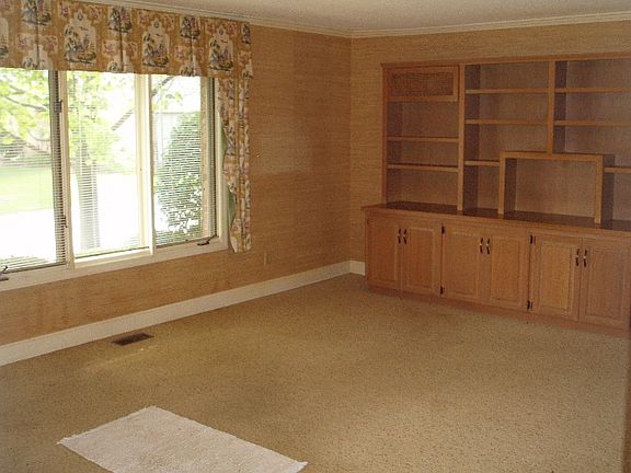 New carpet in 15x19 family room