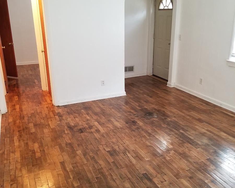 1st image of 4002 Douglas Ave
