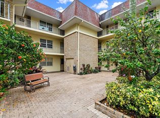 Tamberlane No 4, Palm Beach Gardens, FL 33418