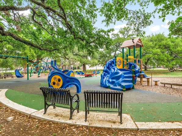 1602 Elgin St APT 12, Houston, TX 77004