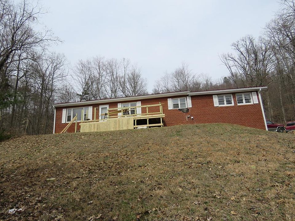 1st image of 2107 Pershing Ave