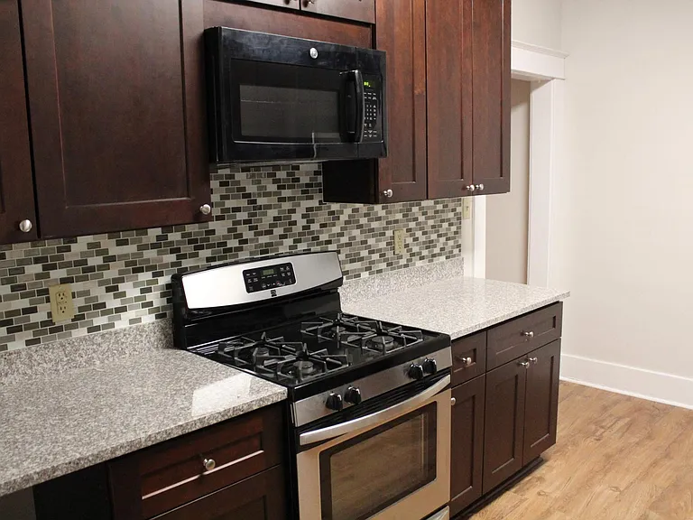 5546 Phillips Ave — Photo 4