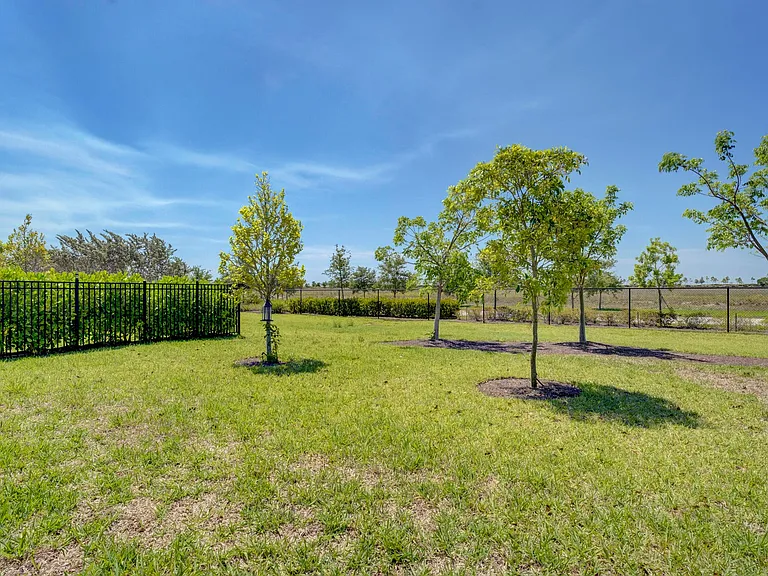 19708 Weathervane Way — Photo 36