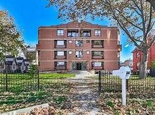 99 Bellevue Ave #6D, Toronto, ON M5T2N8