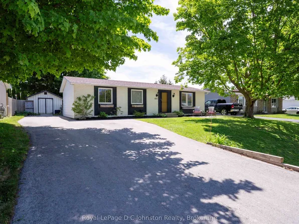 482 Provincial St, Saugeen Shores, ON N0H 2C1