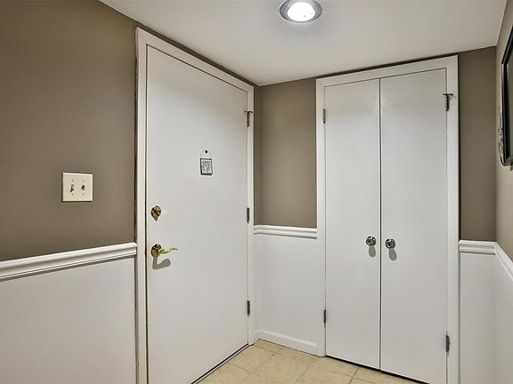 3rd image of 10352 Forest Brook Ln APT B