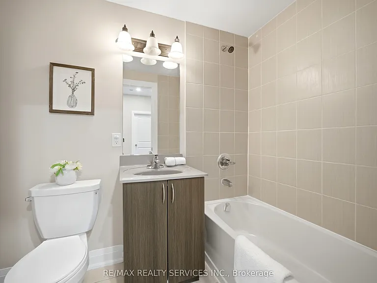 26 Coles Ave #302 — Photo 34