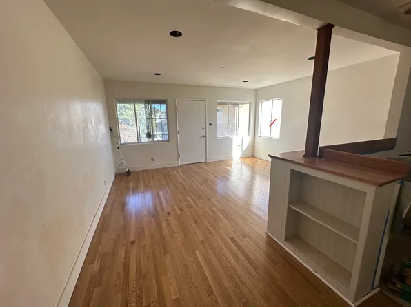 4631 Melbourne Ave, Los Angeles, CA 90027