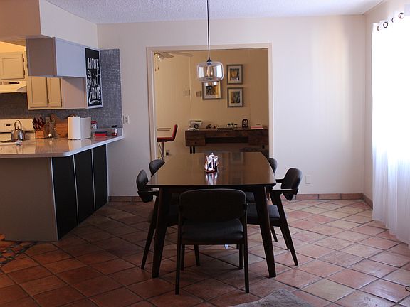 3rd image of 240 Vista Bonita St