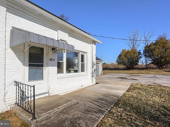 4th image of 4571 S Salem Church Rd