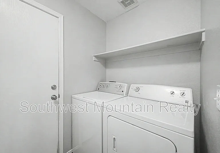 649 S Banning — Photo 25