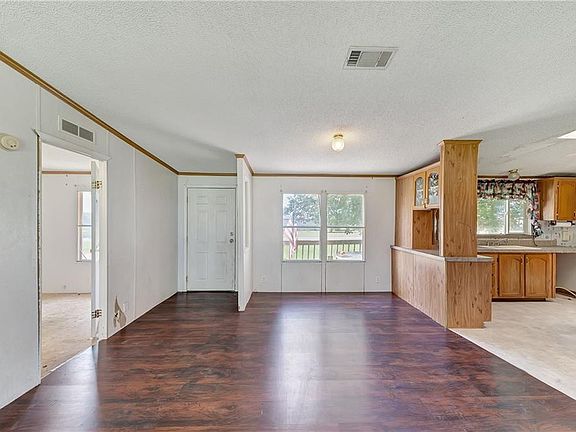 3rd image of 5785 Shady Hill Cir