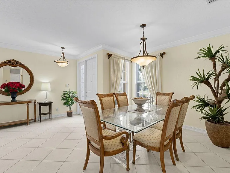 8492 Breezy Oak Way — Photo 5