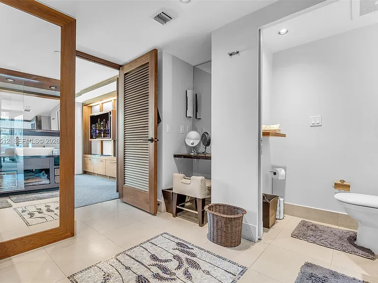 6801 Collins Ave #308 — Photo 19