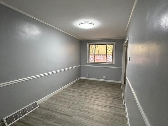 2nd image of 6224 Cardiff St