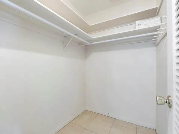212 High Point Ter W #1, Delray Beach, FL 33445